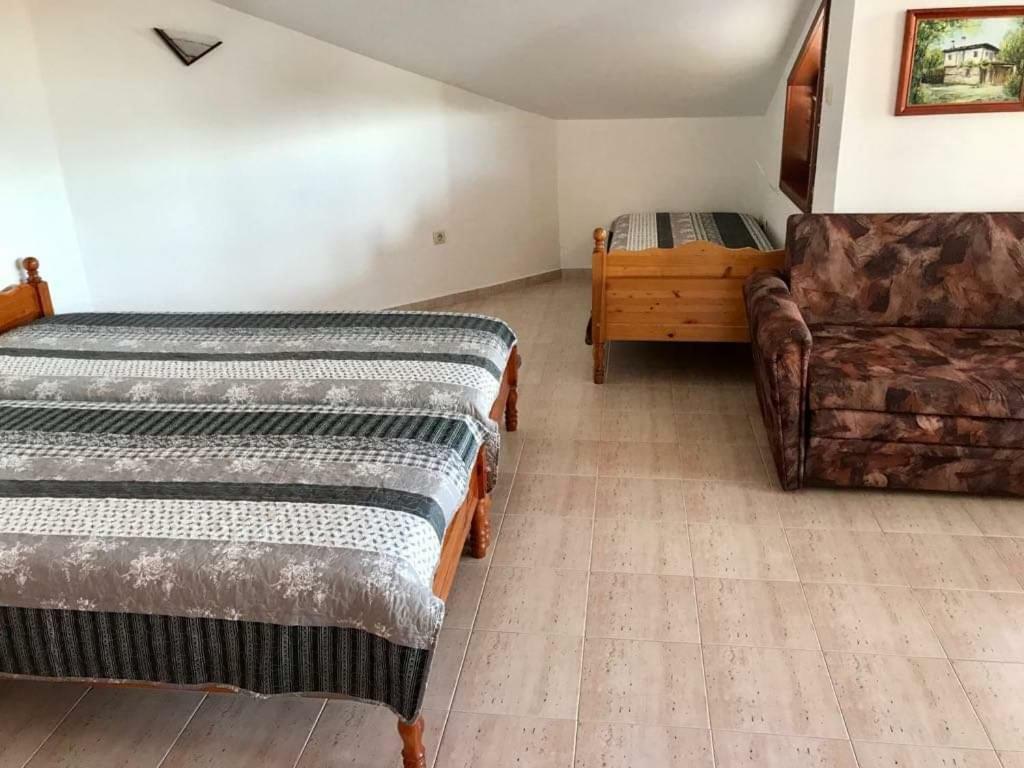 Студиа Мансарда Ненови Πομόριε Εξωτερικό φωτογραφία